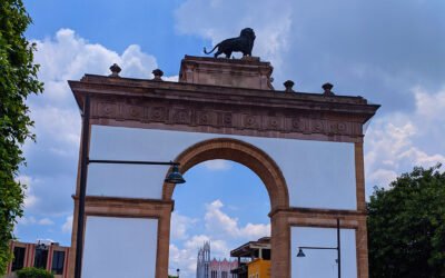 El Arco de la Calzada: símbolo histórico y corazón de León